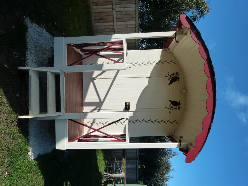 Wacky Stays - Unique Farm-Stay Glamping Rentals, Free Animal Feeding Tours Kaikoura Exterior foto